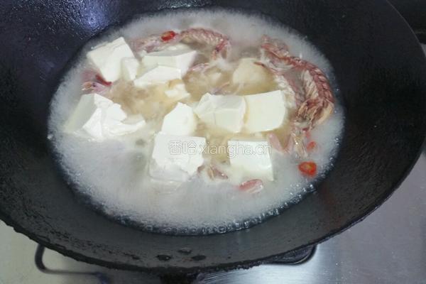 皮皮虾豆腐煲的做法图解5