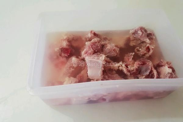 竹笋排骨汤的做法图解3