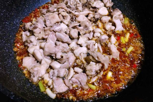 川味仔姜鲜椒兔肉的做法图解8