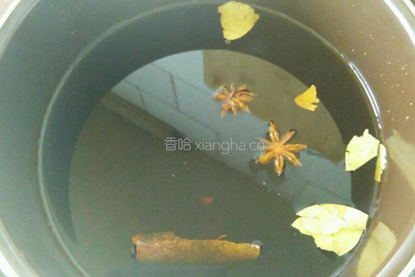 酱肘子的做法图解3