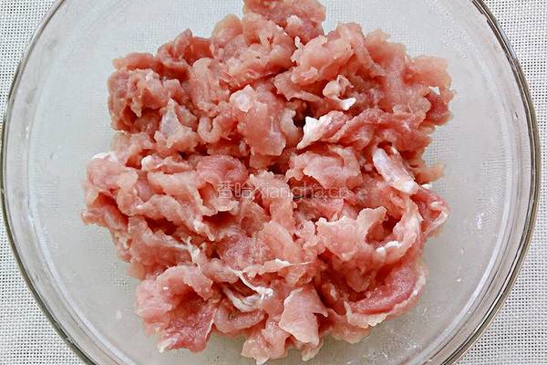 水煮肉片的做法图解1