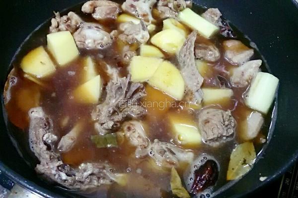 土豆啤酒鸭的做法图解9