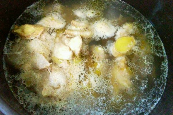 电饭锅香菇鸡汤的做法图解5