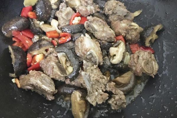 香菇排骨的做法图解15