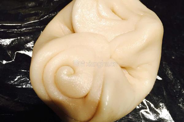 玫瑰豆沙蛋黄酥的做法图解11