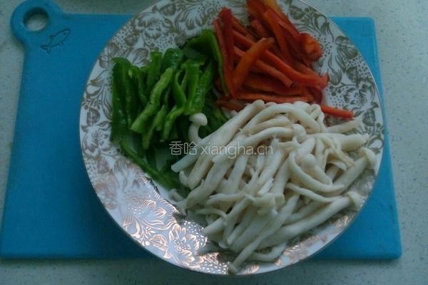 蚝汁海鲜菇炒牛柳的做法图解3