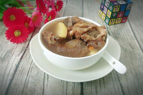 土茯苓骨头汤的做法图解10