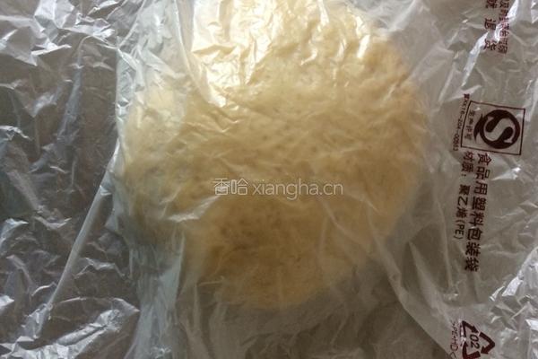 蛋黄酥(一盘12个)的做法图解1