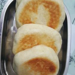 青椒蘑菇鸡蛋馅饼的做法[图]