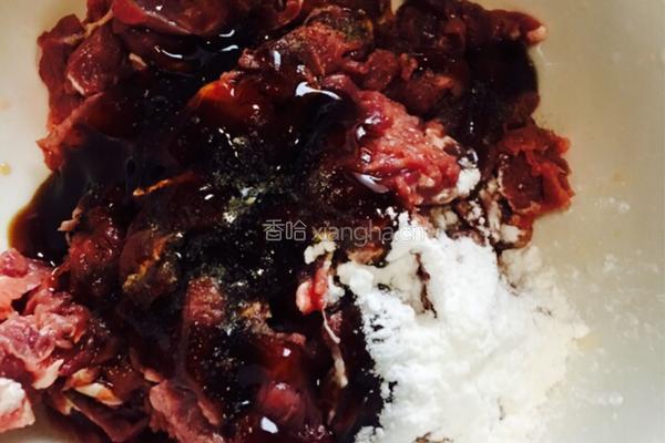 牛肉炒米线的做法图解4