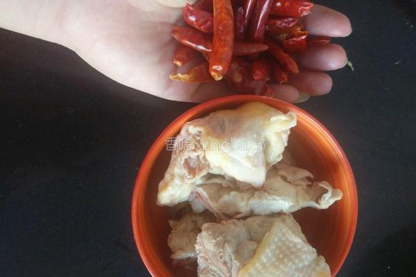 辣炒小公鸡的做法图解3