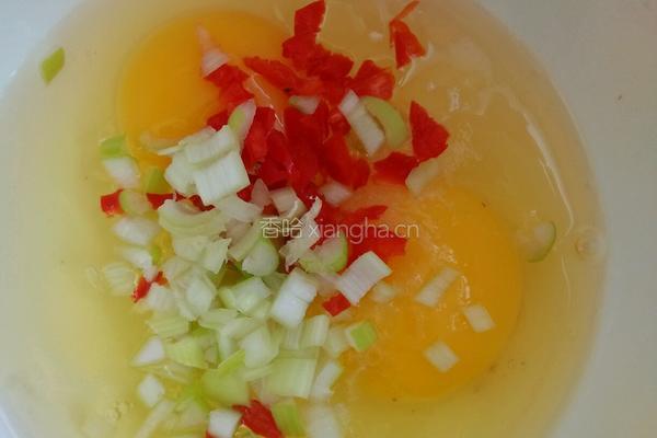 鸡蛋烙饼的做法图解1