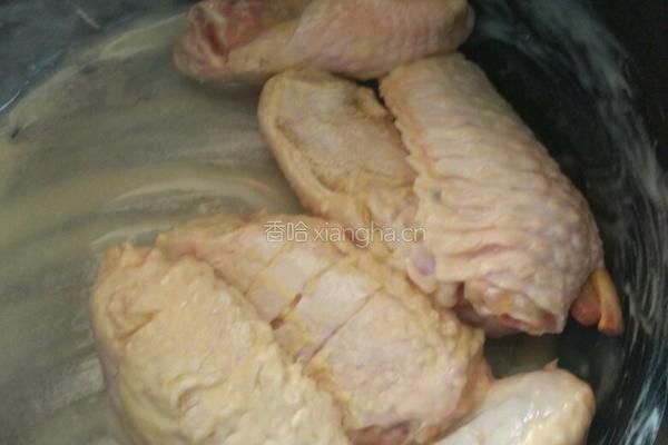 香酥鸡中翅的做法图解1
