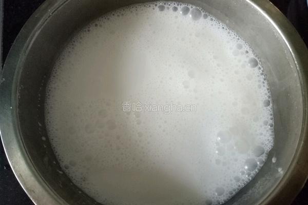 椰汁马蹄糕的做法图解2