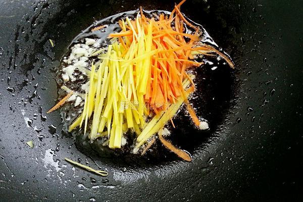 素炒豌豆苗的做法图解4