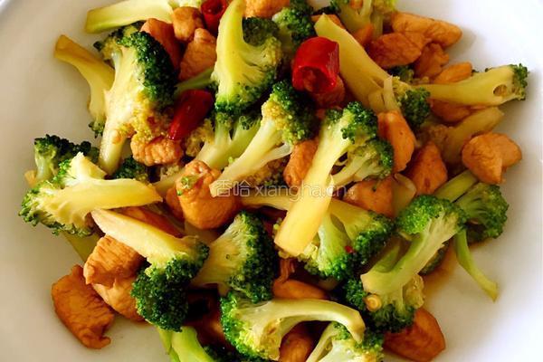 鸡胸肉炒西兰花的做法图解5