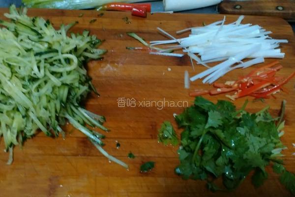 黄瓜金针菇的做法图解6