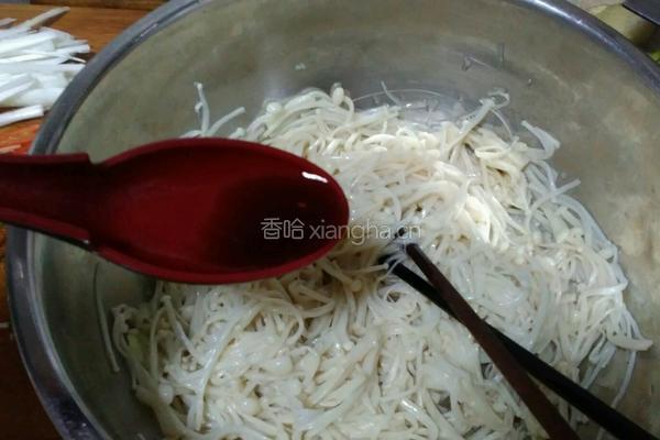 黄瓜金针菇的做法图解10