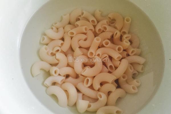 黑椒牛柳炒意粉的做法图解6