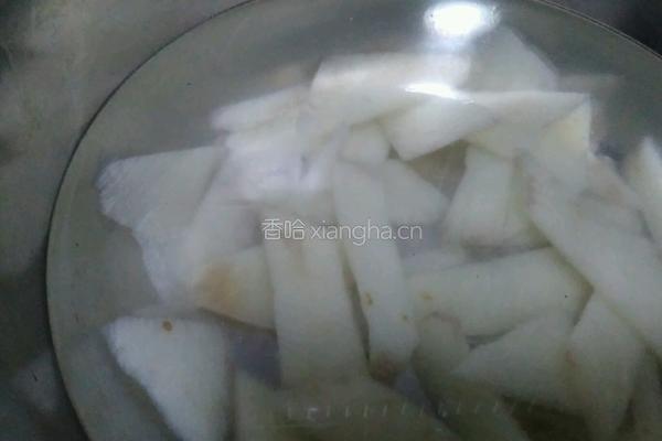 荷兰豆炒山药的做法图解1