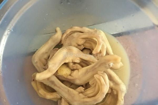 泡鸭脚的做法图解4