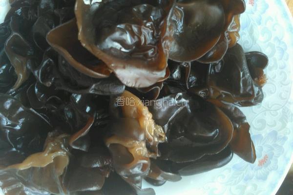 韭菜鸡蛋水饺的做法图解2