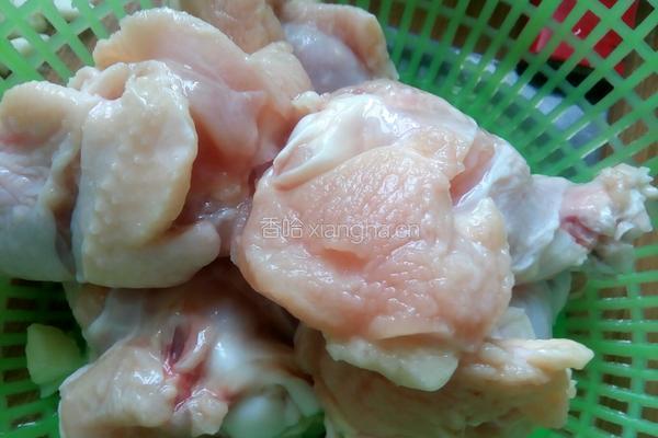 鸡腿炖豆角的做法图解1