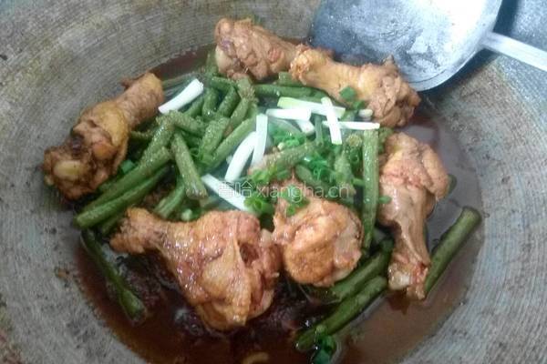 鸡腿炖豆角的做法图解9
