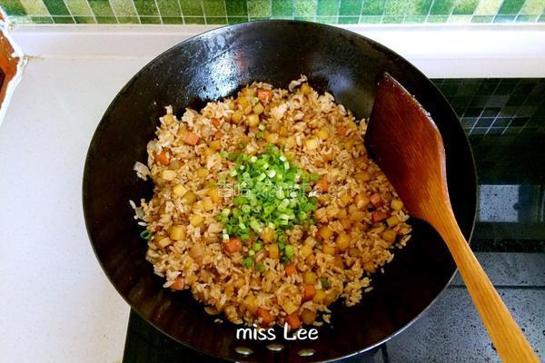 土豆炒饭的做法图解7