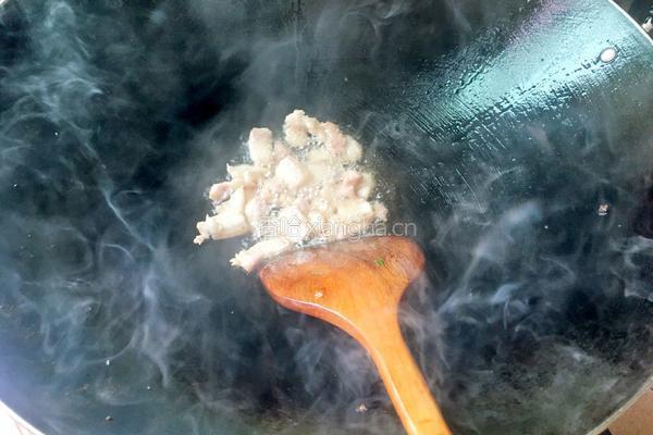辣椒炒豆腐干的做法图解4
