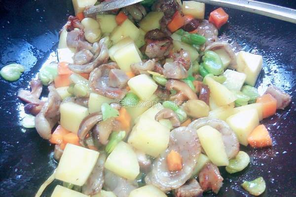 土豆香肠焖饭的做法图解8