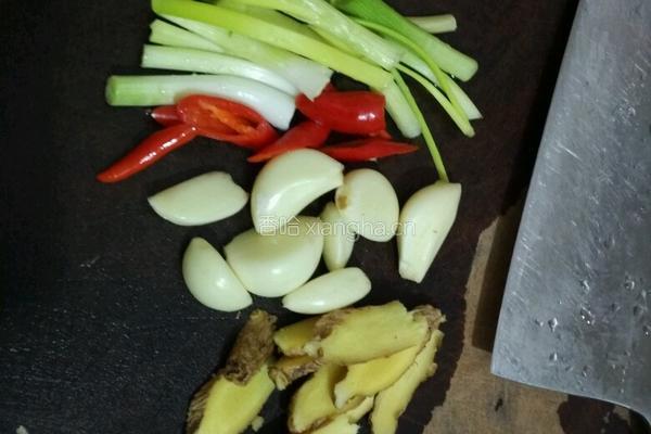 台湾三杯鸡的做法图解3