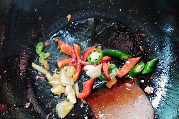 紫苏叶烧茄子的做法图解4