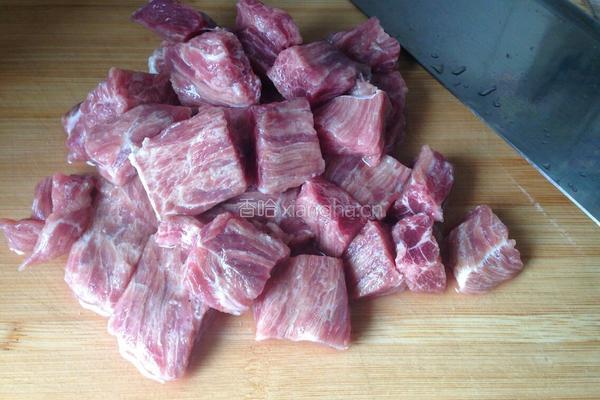 西红柿牛肉的做法图解1