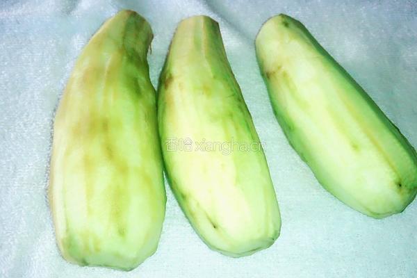 风味烧茄子的做法图解1
