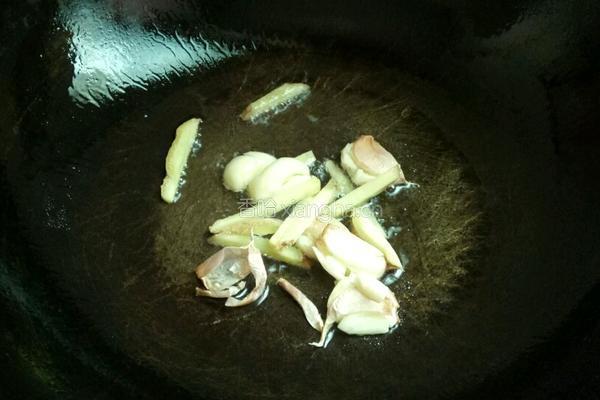 芋头炖排骨的做法图解8