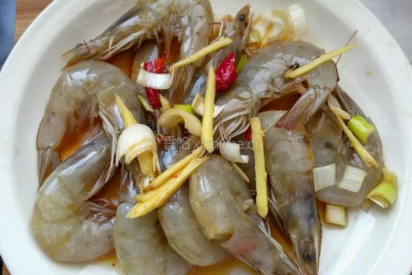 白灼明虾的做法图解2
