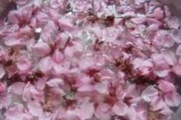 桃花羹的做法图解1