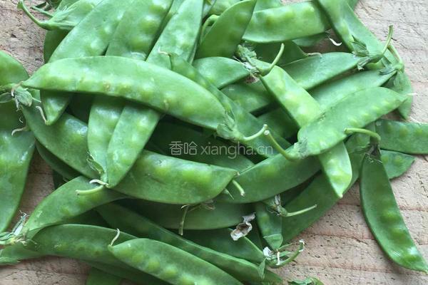 酱爆荷兰豆的做法图解1