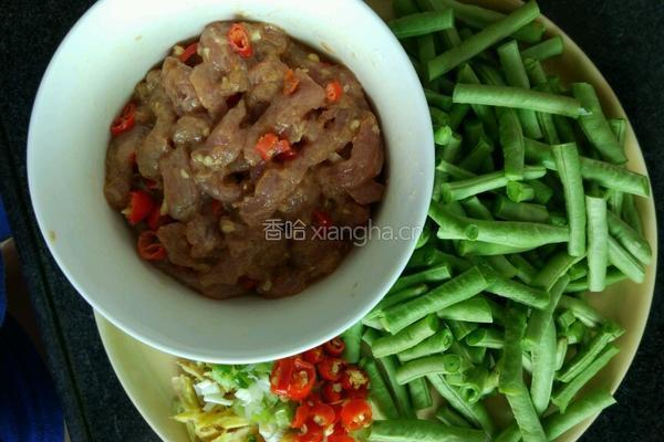 长豆角炒肉的做法图解2