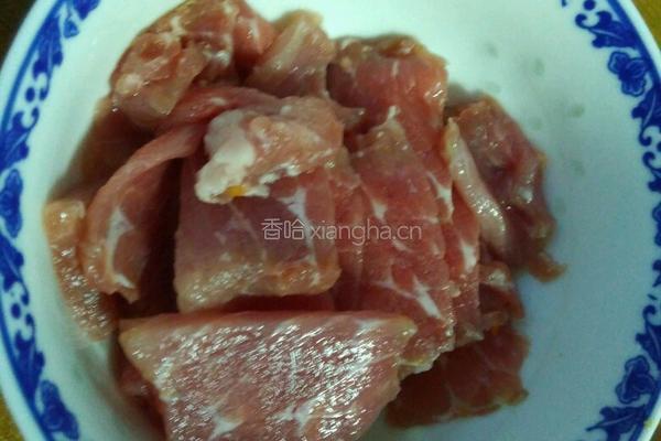 粉皮肉汤的做法图解2