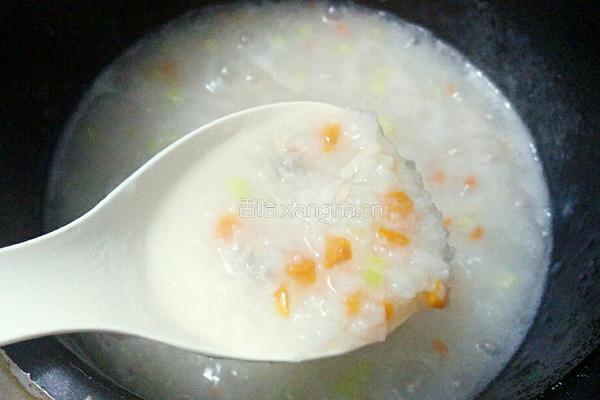 宝宝三文鱼粥的做法图解6