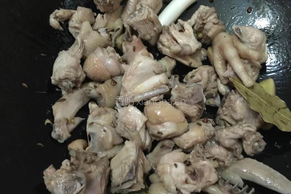 土豆红烧鸡的做法图解4
