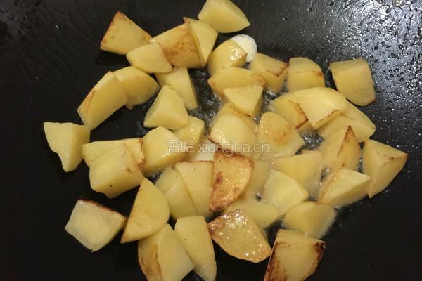 土豆红烧鸡的做法图解9