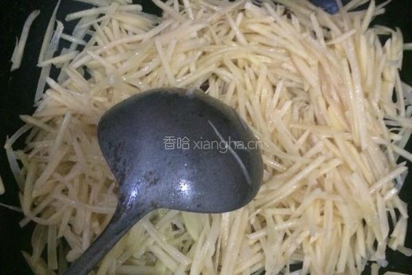 家常土豆丝的做法图解3