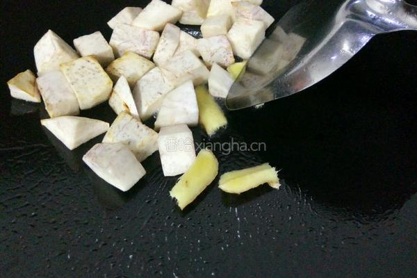 酸菜芋头汤的做法图解4