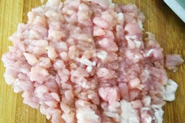 肉末粉丝蒸扇贝的做法图解1