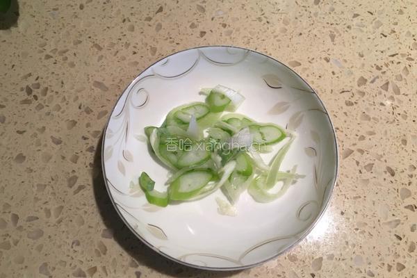 锅塌菠菜的做法图解2