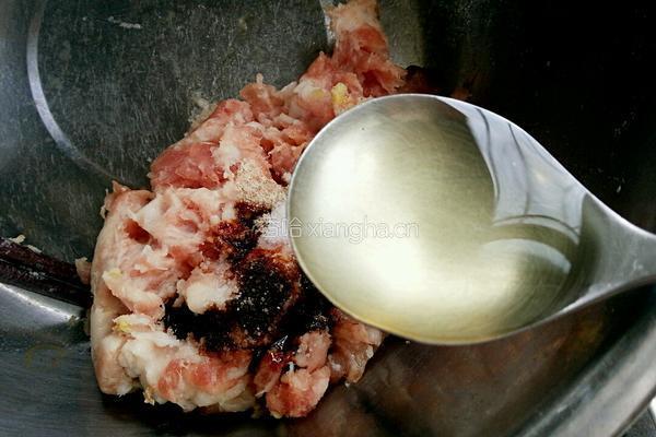 猪肉粉条包子的做法图解5