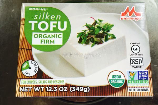炖石斑鱼头豆腐汤的做法图解2